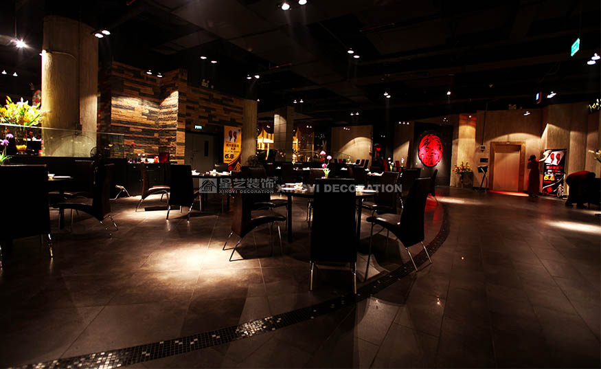香江匯時尚餐廳2000平用餐區裝修設計實景圖